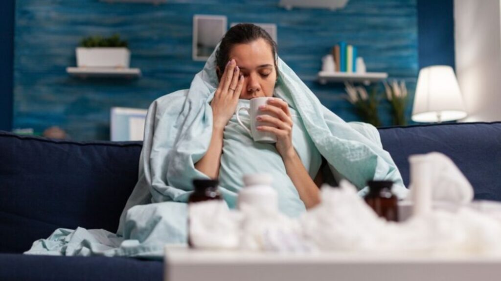 home-remedies-to-treat-fever-cold-cough-and-boost-immunity-in-rainy-season-